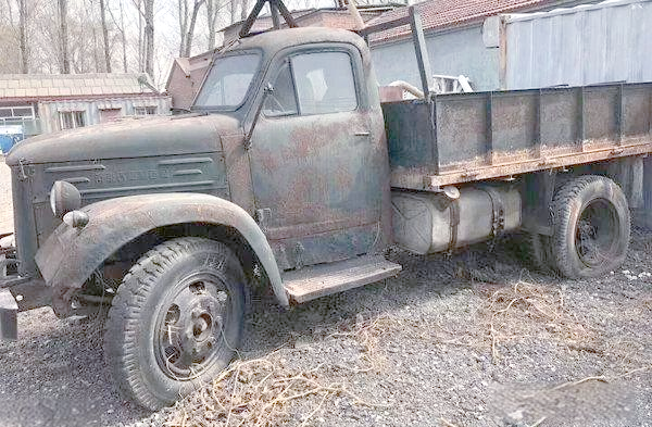 回忆驾驶南京跃进130卡车的日子,感受卡车司机的风光时光