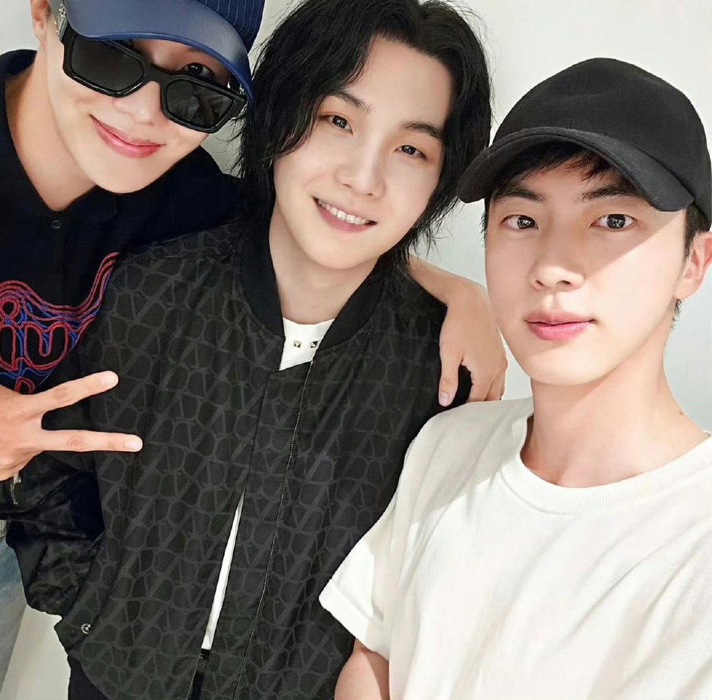 bts suga 22日加入社会服务要员,"请不要访问工作地点"