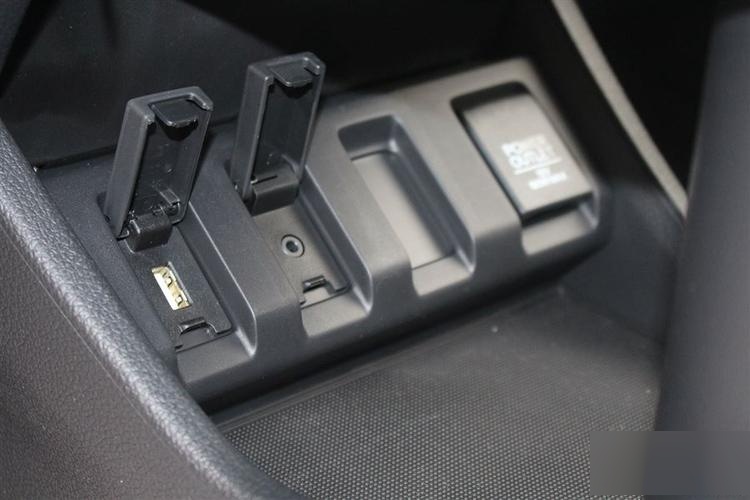 缤智问下usb接口能插u盘放歌曲吗?