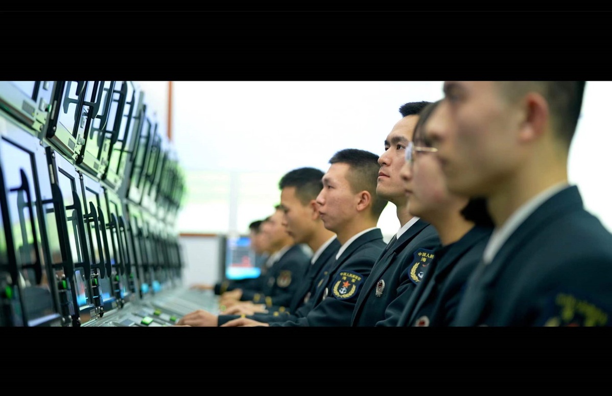 纪录片《深蓝一代》:献礼海军节 展现"走向深蓝"的豪迈