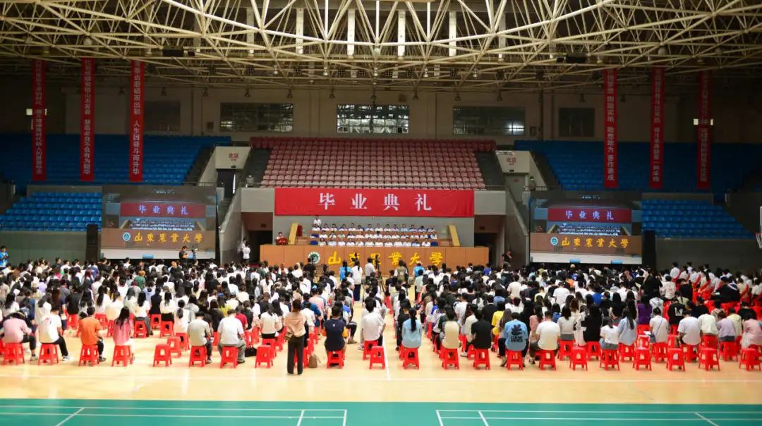 届大学生合唱比赛传承——艺术学院第三届空间建构创意展大学生男子篮