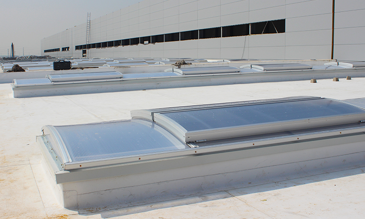 圆拱上开型采光通风天窗