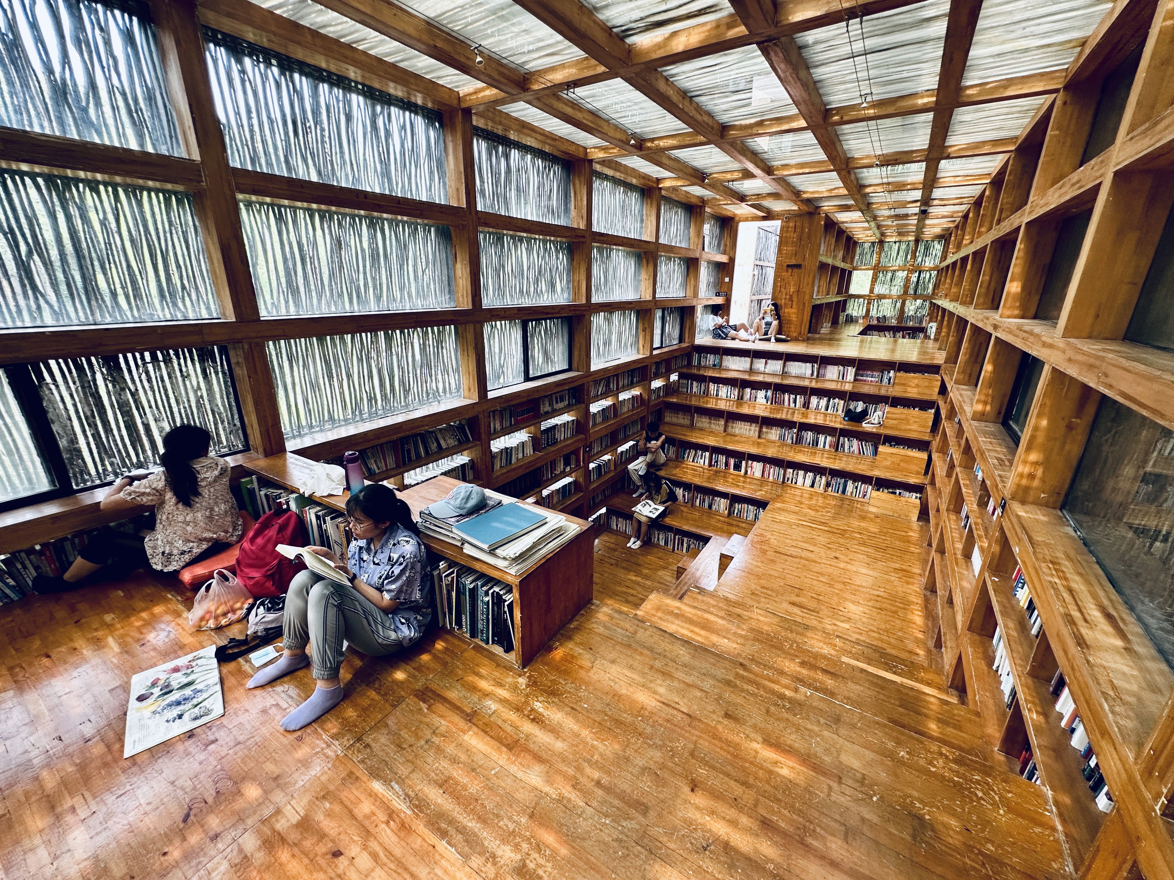 山里的乡村图书馆,成为点亮村庄经济的星星之火