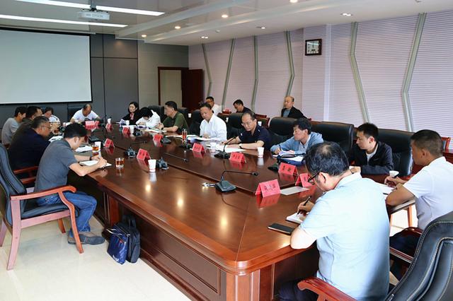 省人防办副主任阿苏务千带队到曲靖开展人防系统腐败问题专项治理"