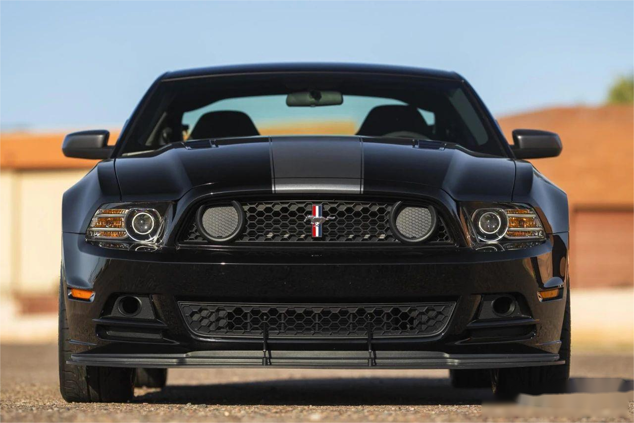 收藏家们的挚爱,2013款福特野马boss 302限量版