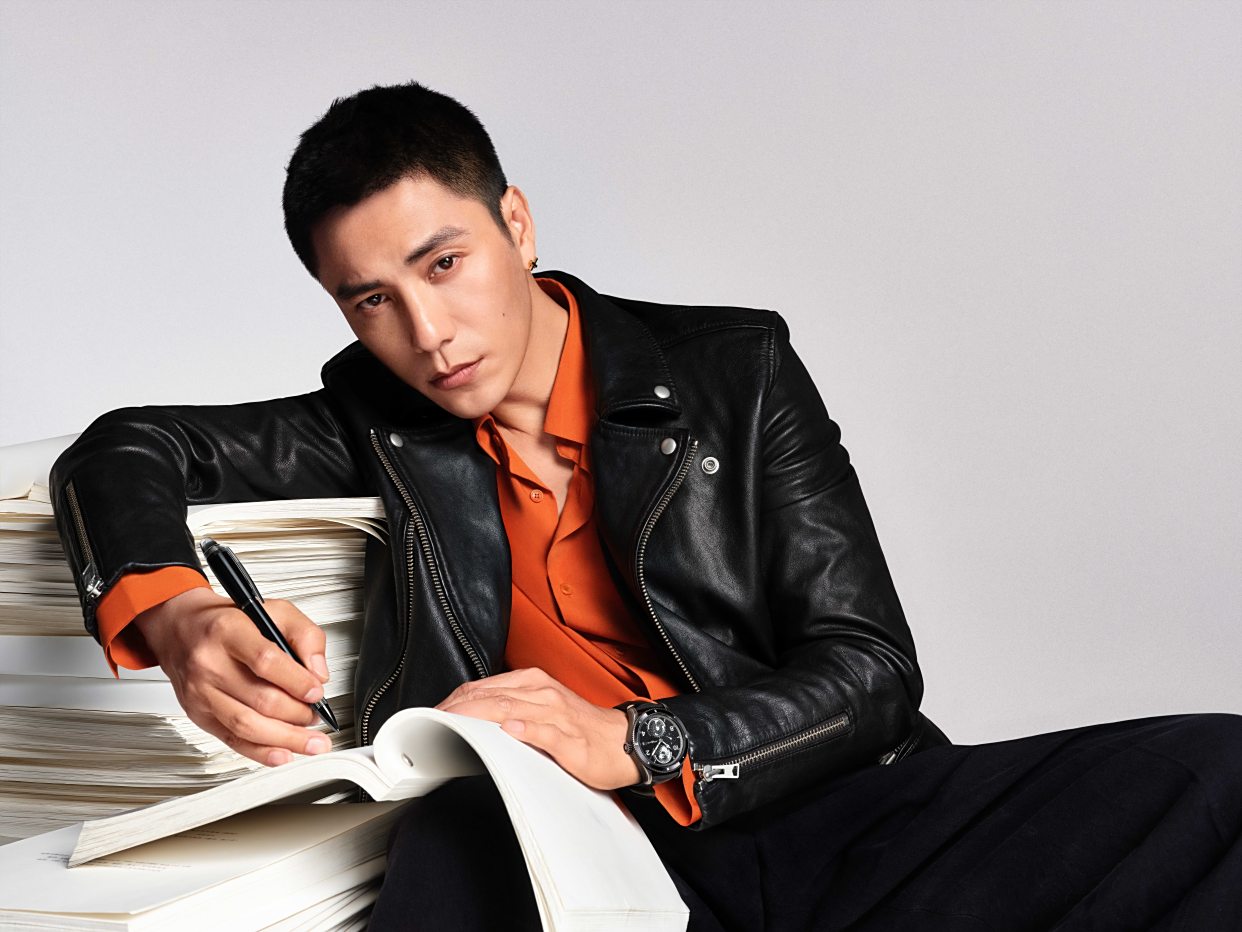 万宝龙全新广告大片发布 陈坤型格演绎全新劲黑系列作品