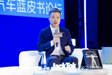 没点实力真扛不住！何小鹏：大众把小鹏开50万公里拆个遍才谈合作
