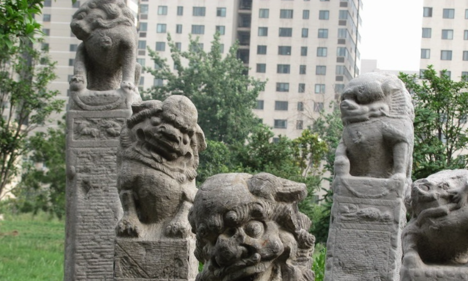 传言中西安美院的东门一旦打开就会发生灵异事件,是真的吗?
