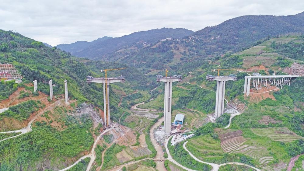 元绿高速隧道图片