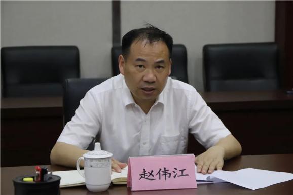 区反邪教协会高卫国理事长赴盈丰街道调研指导"反邪教宣传月"活动