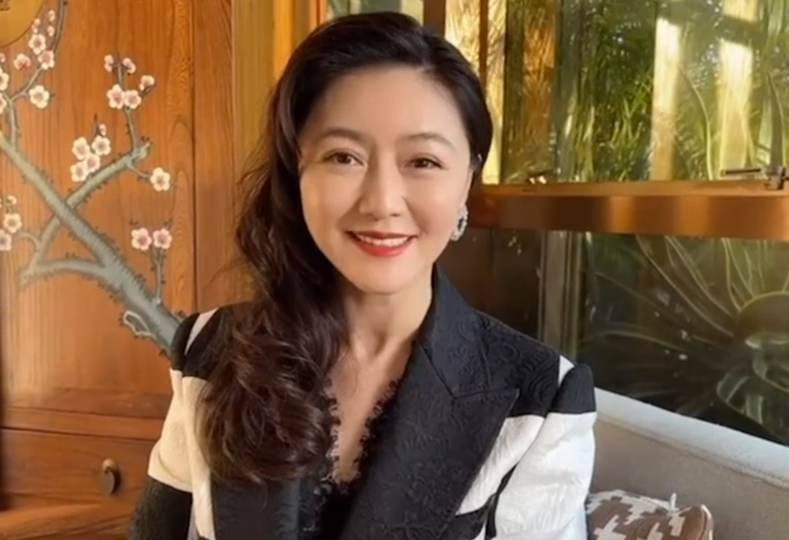 视频演员田海蓉送上新年祝福