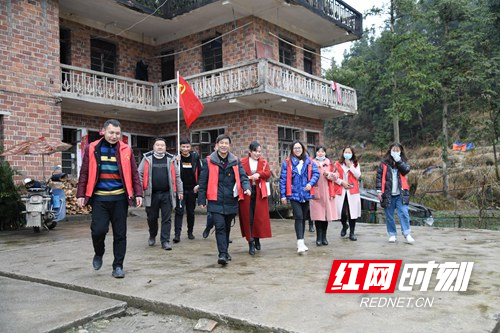 隆回金桥社区"春风行动"传递温情
