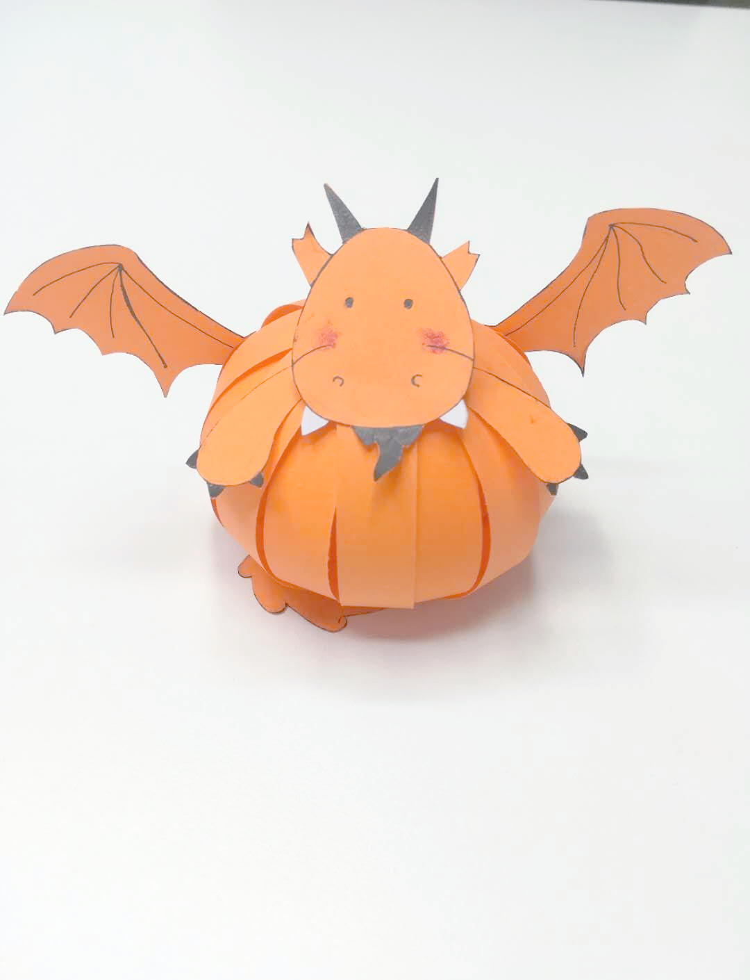 小朋友手工艺:用卡纸轻松折出动物世界