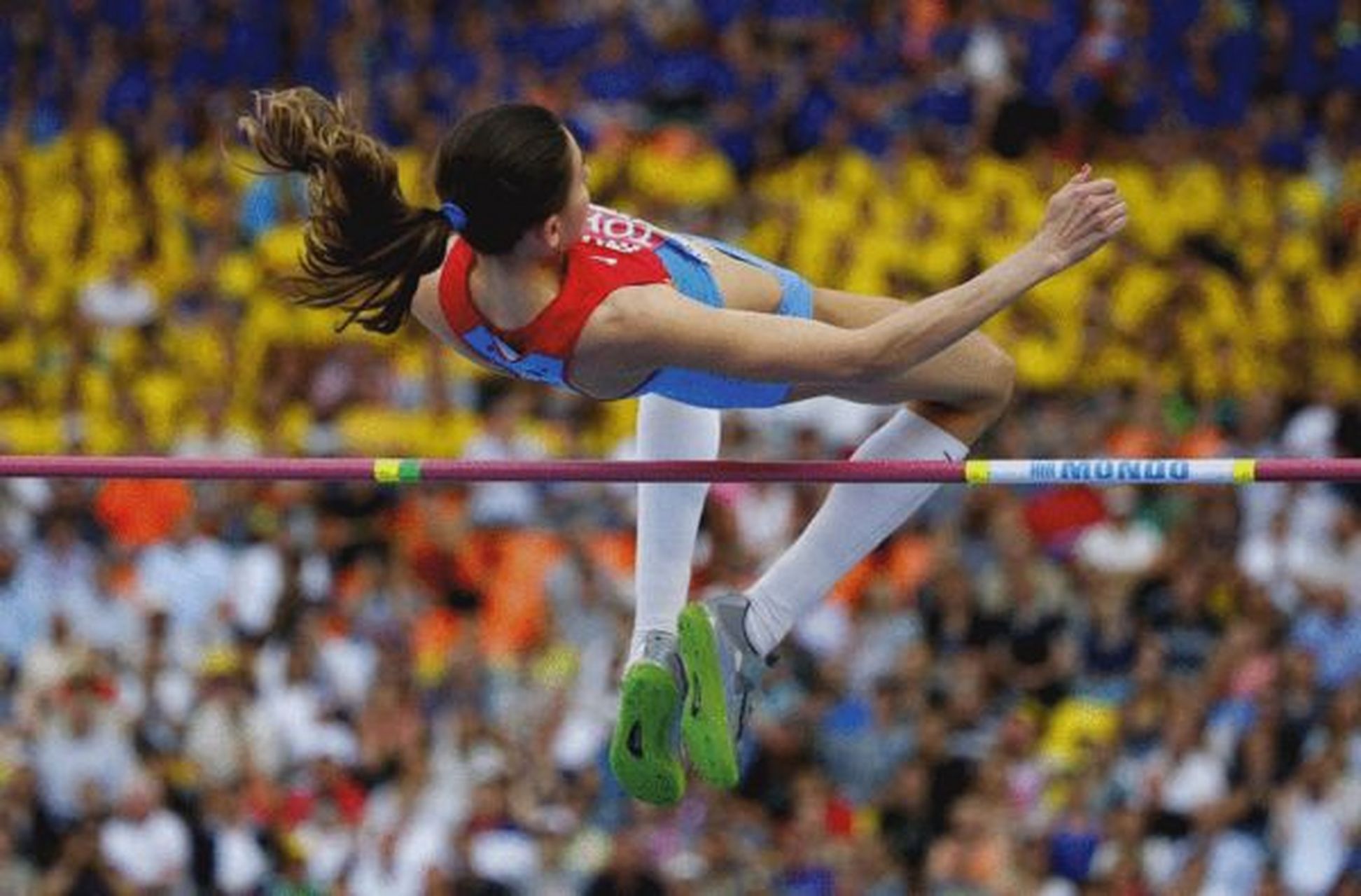 女子跳高世界纪录是2米09,由保加利亚运动员科斯塔迪诺娃在1987年创造