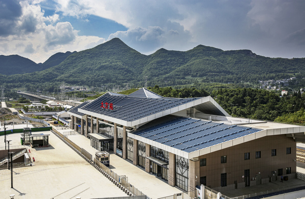 大方:解码将军山小学的"红色基因"