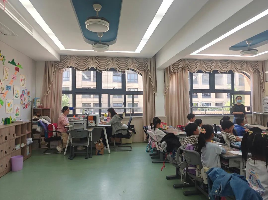 杭城小学今起报名!很多家长急吼吼打听西湖区这所老牌民办学校