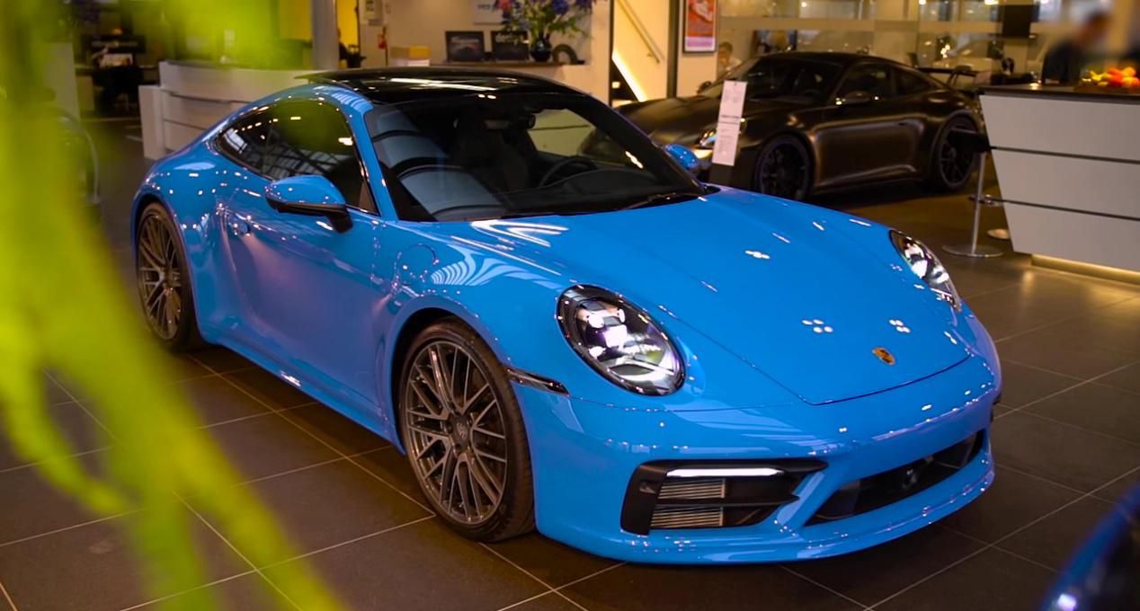 全新保时捷992 carrera s——天蓝超跑