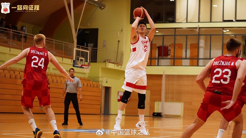 中国男篮热身赛以64-82不敌克罗地亚男篮