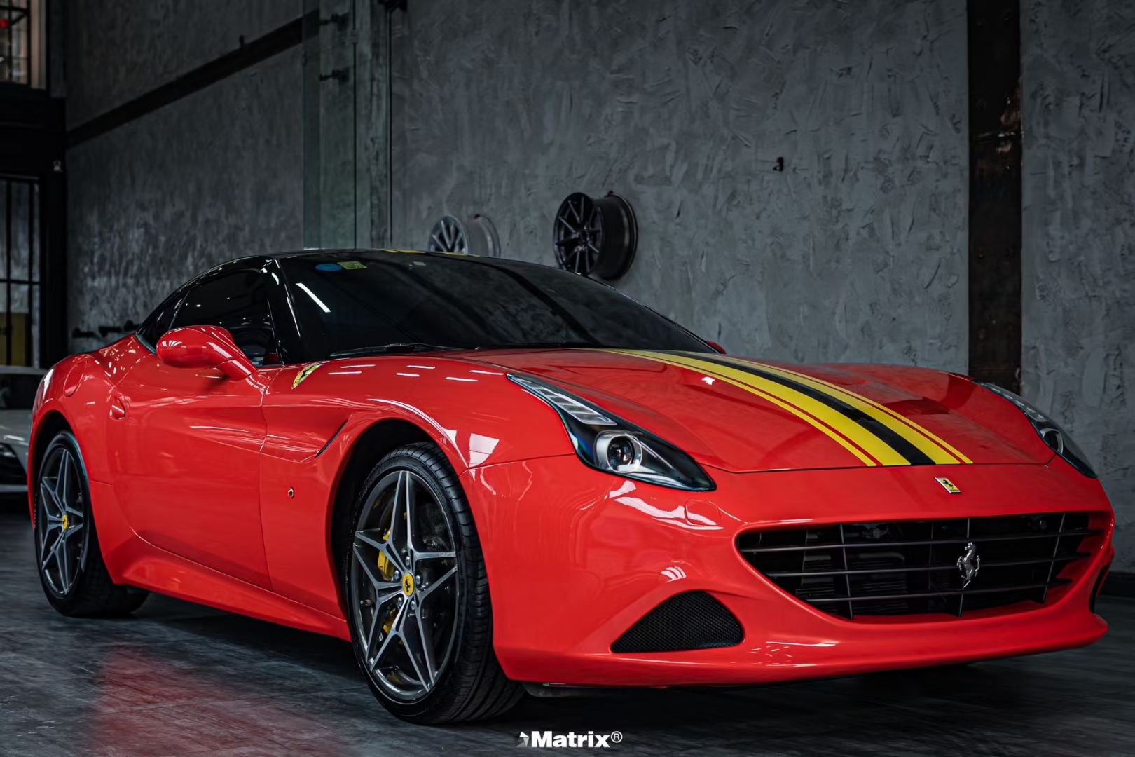 法拉利加州matrix矩阵改色膜法拉利红,刻在dna里的法拉利红