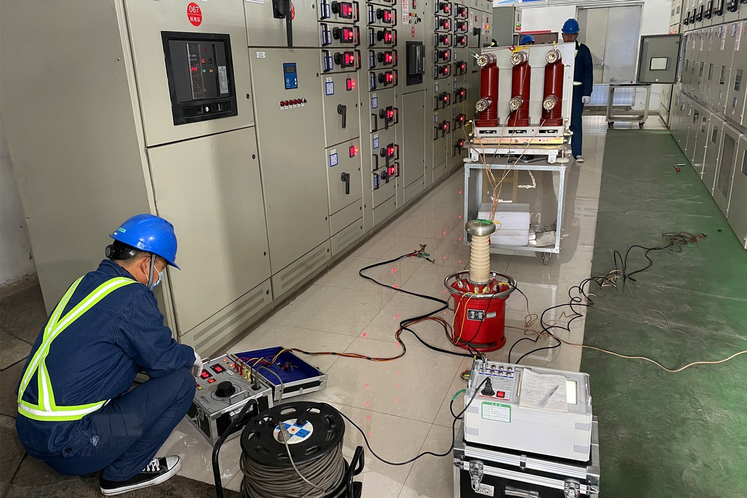 彬长矿业孟村矿顺利完成电气设备春季预防性试验工作