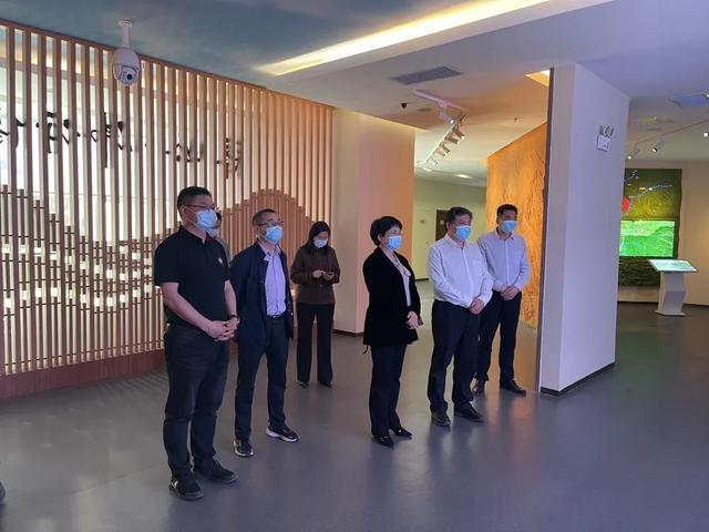 汉中市文旅局局长徐红菊到佛坪县调研