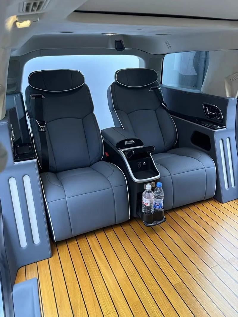 林肯轿车车型内饰图片 林肯轿车车型内饰图片