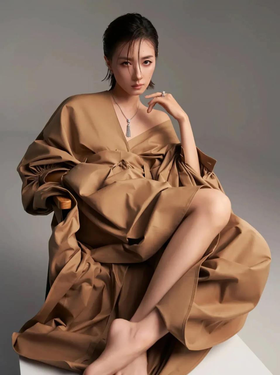 万茜确实挺好看的!