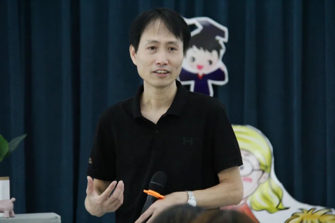 男神来啦—浙幼师吕耀坚教授来机关幼儿园指导