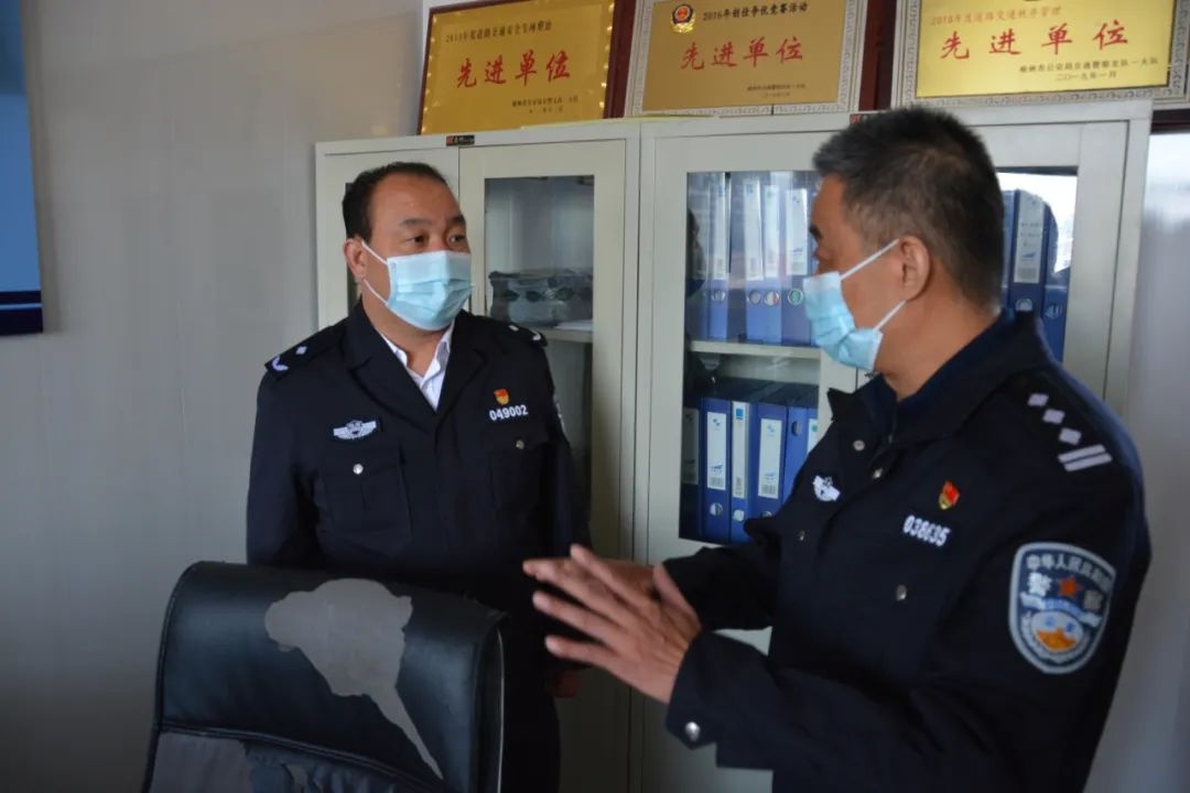 榆林公安交警支队一大队|副支队长徐忠山前来一大队调研工作