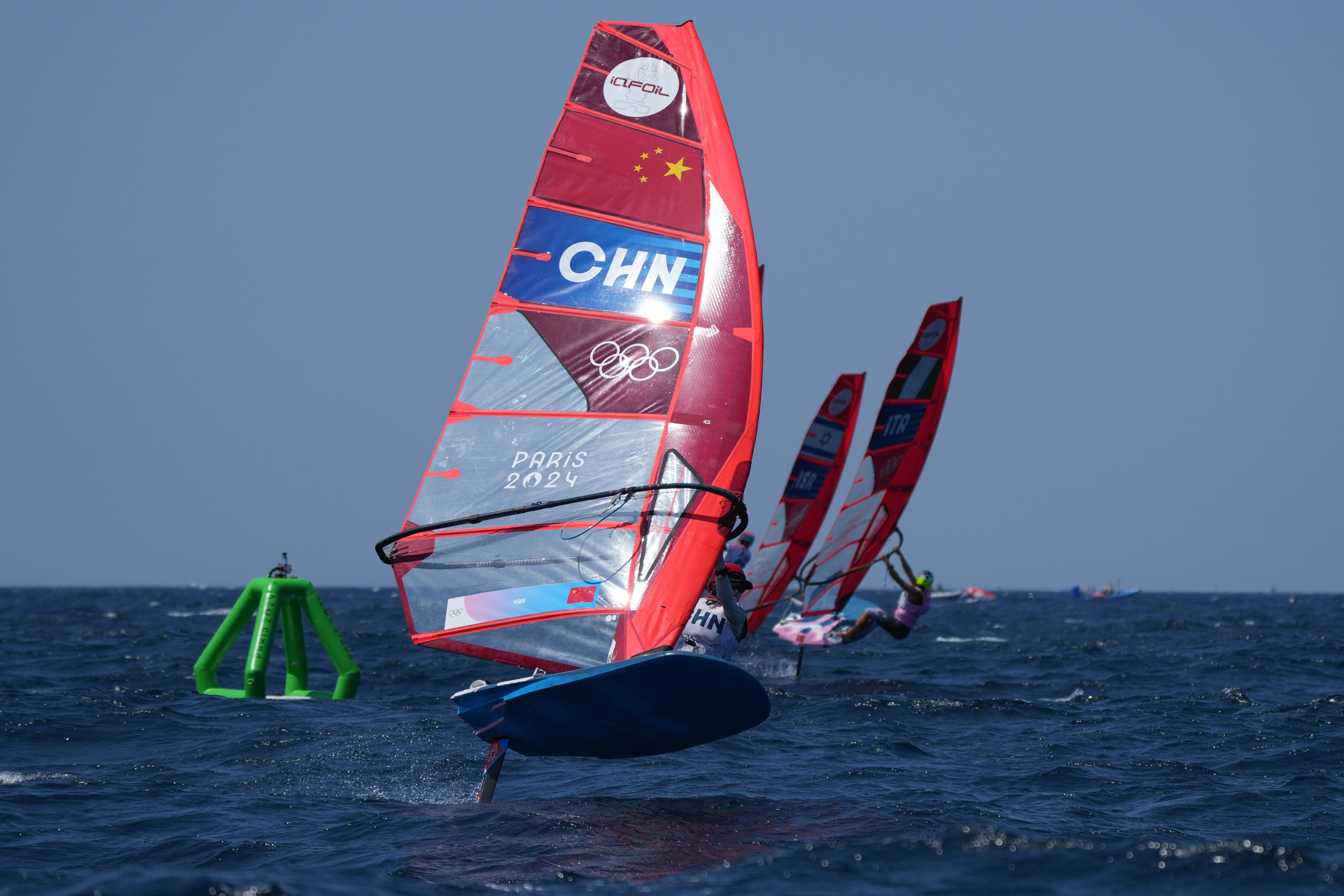 巴黎奥运会丨帆船——中国选手闫铮止步女子水翼帆板iqfoil级半决赛