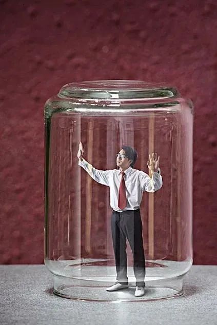 整体聚焦之诗-致聚焦伙伴 ▏瓶子里的人