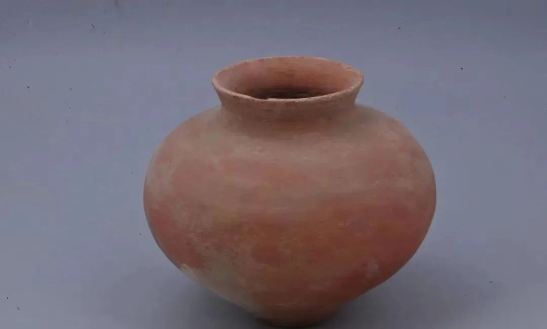 庆阳市博物馆精美文物丨新石器时代泥质红陶罐