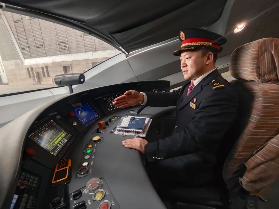 京津冀区域内高铁总里程十年增至2624公里听他们讲述背后的故事