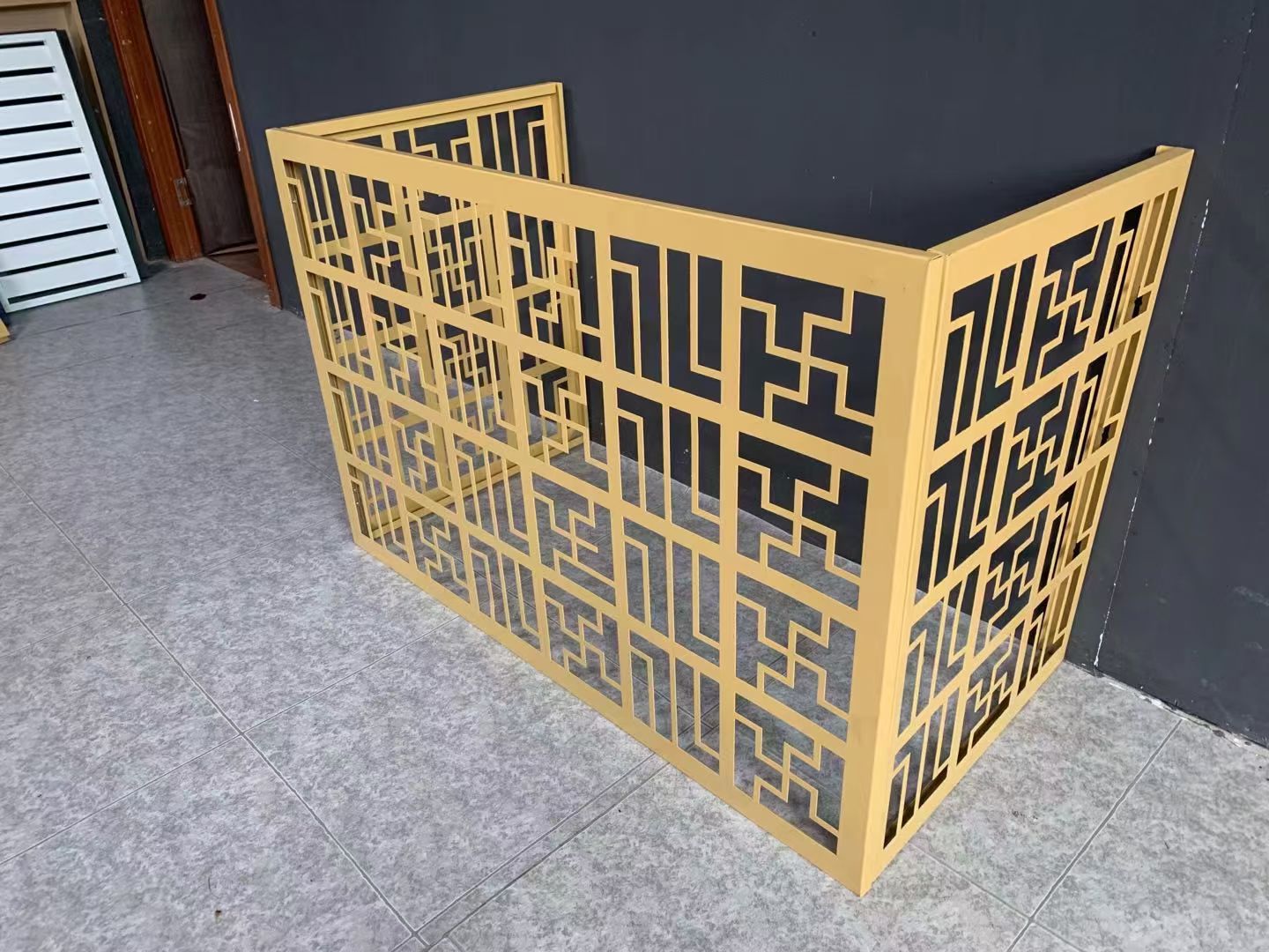 室外铝板空调罩的优点有哪些?