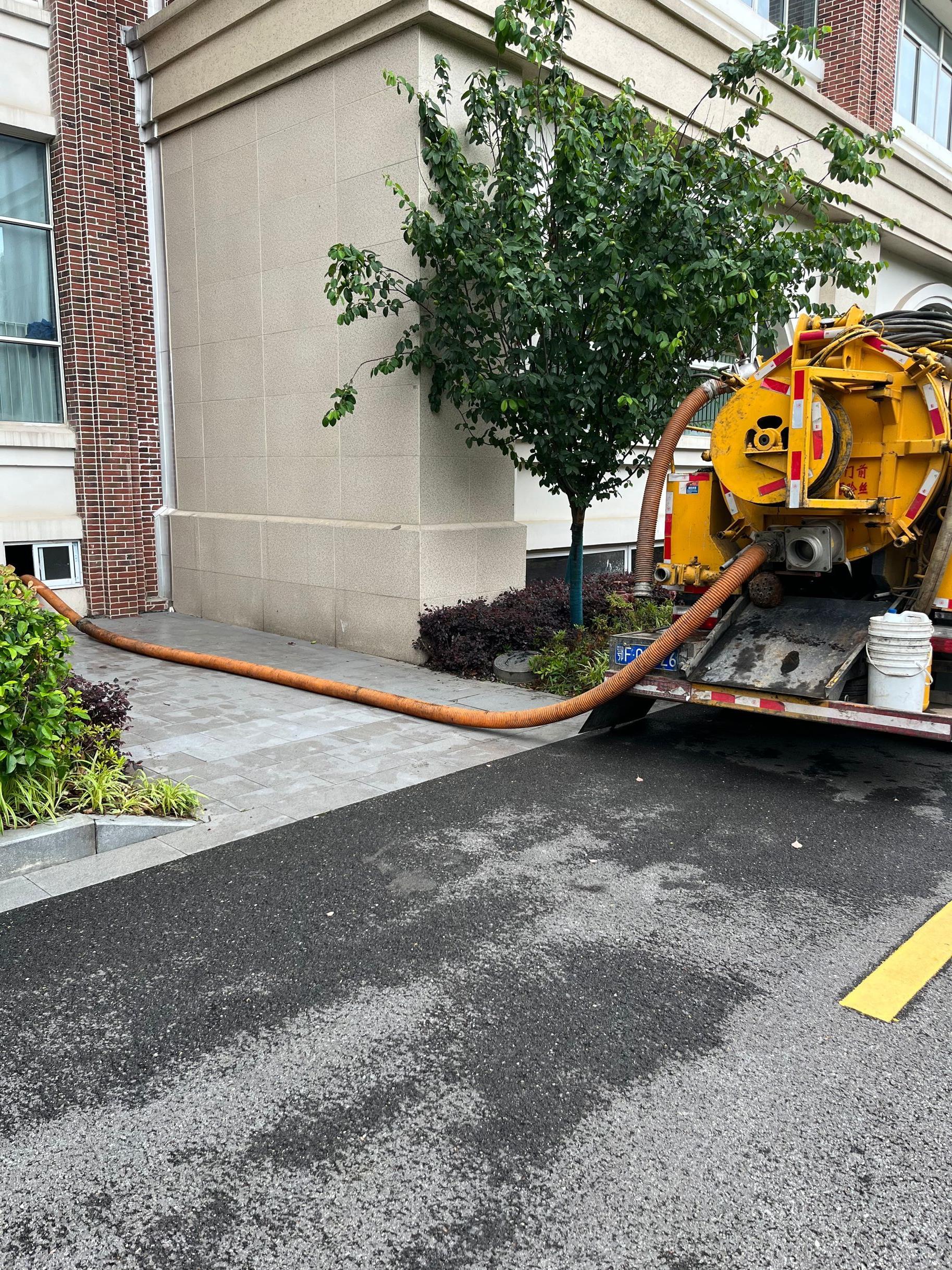 吴江横扇镇专业清理化粪池183;6265;1315抽粪隔油池清理