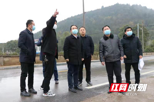 邓扬中:强抓力推交通重点工作 确保实现2022年开门红