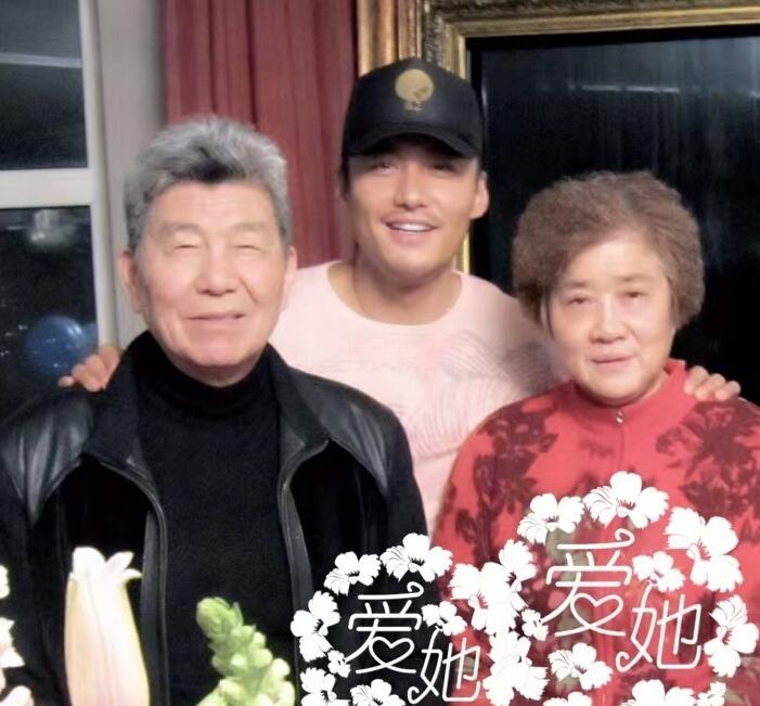 突傳噩耗!胡兵81歲媽媽去世,悲痛發訃告披露死因,最後合照曝光