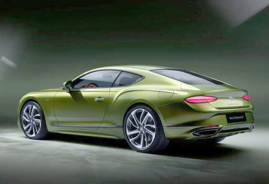 0t v8插混动力,3.2秒破百,四轮转向 双腔空悬,硬顶/敞篷可选