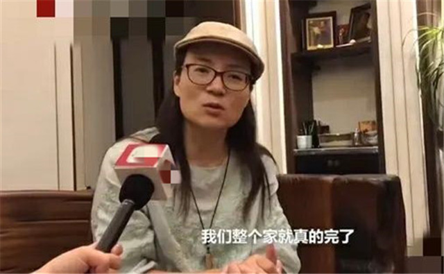 邱老师笑着对苟晶妈妈说出的一句话,冒着彻骨的寒意,思之发冷