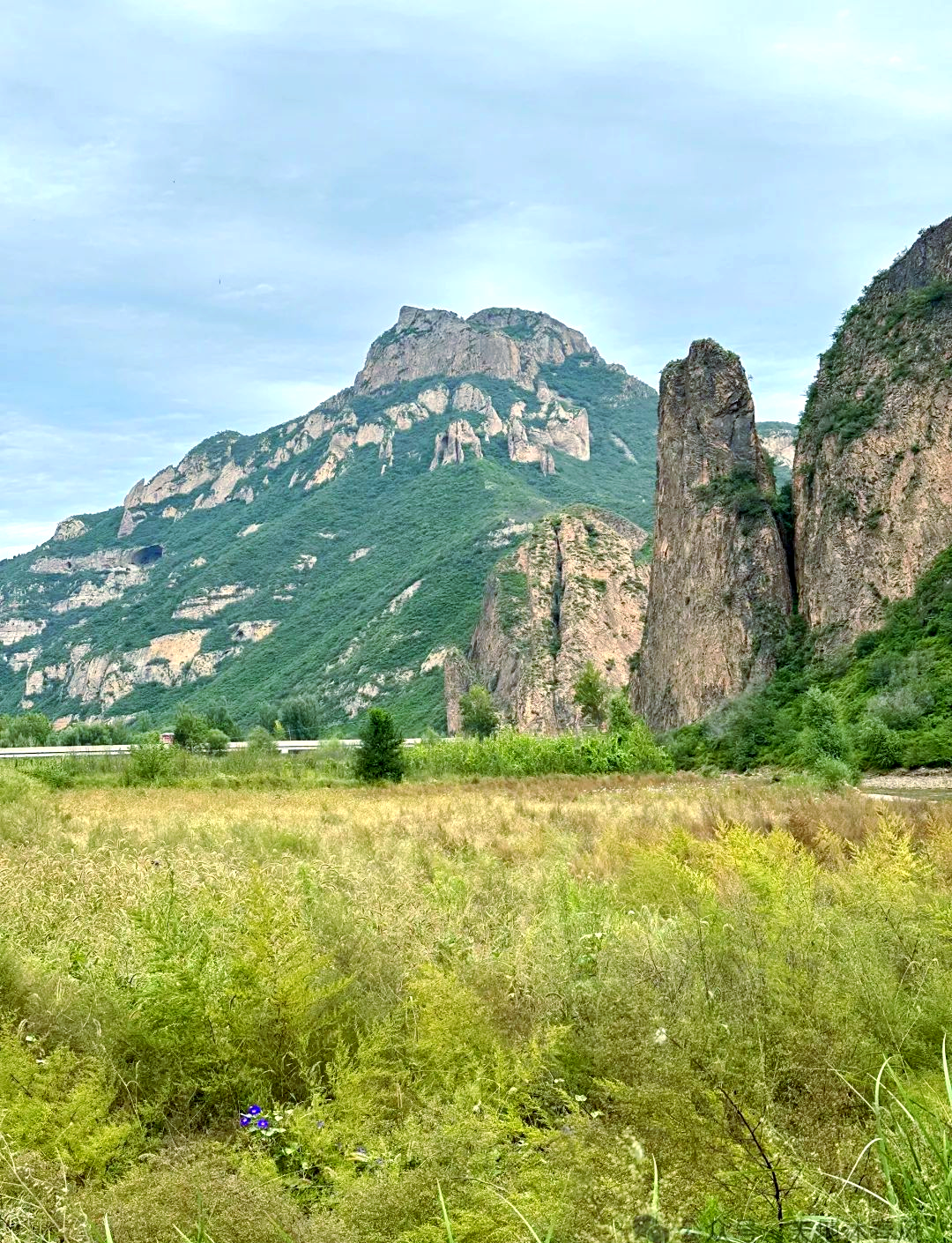 毛公山探秘:天地间的自然奇观