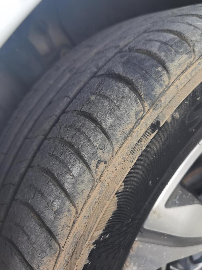 轮胎老化裂纹,怎么办