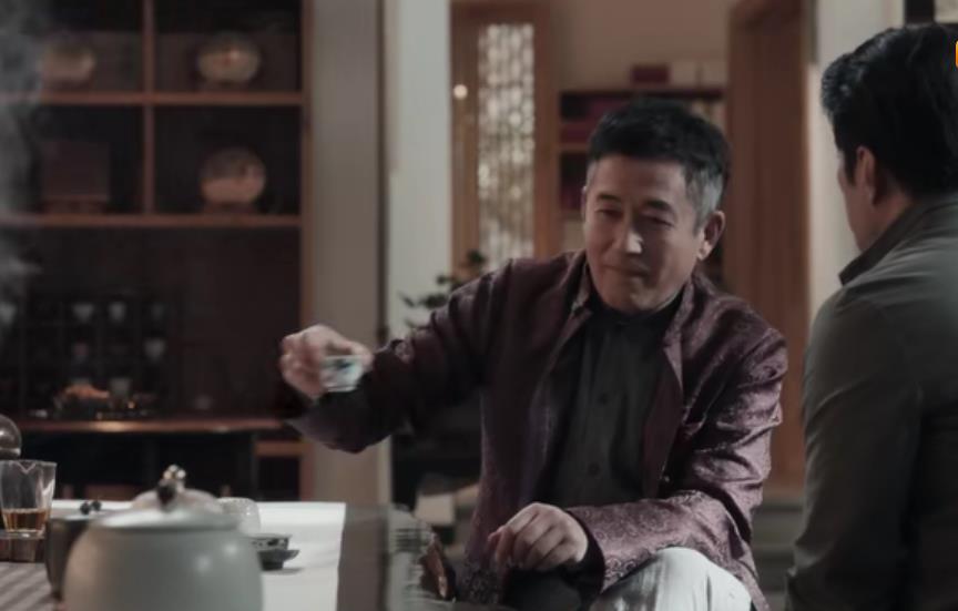 《扫黑风暴》:活埋董耀只是做戏,高明远另有所图,太狡猾了