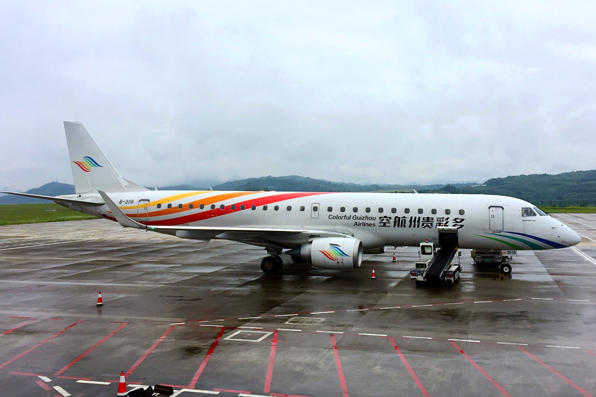 贵州航空新开上深航线,宁波机场规划获批,阿航重启酒廊淋浴服务