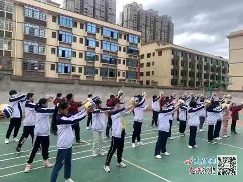 龙岭中学图片