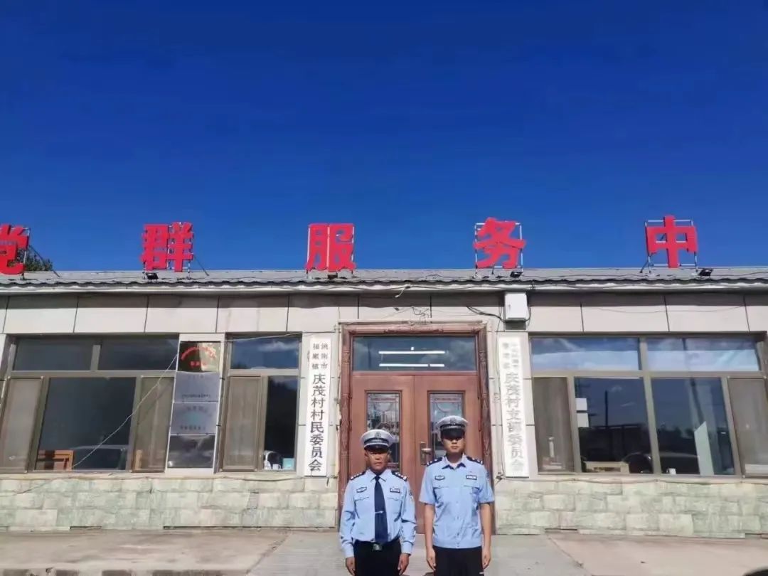 【百日行动】迎国庆,保秋收,交巡警带上"交通安全"走进美丽乡村