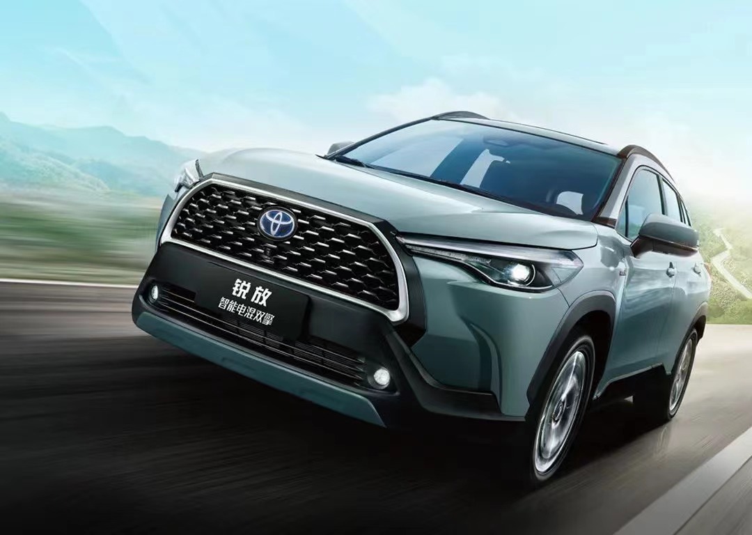 丰田卡罗拉锐放智能电混双擎上市!搭2.0升混动,售13.98万元起