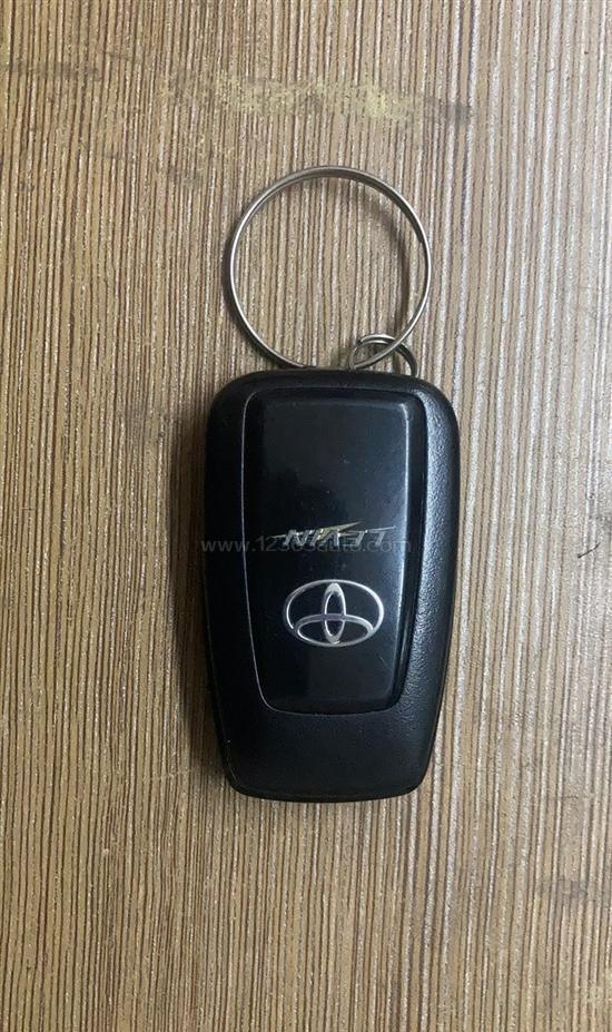 丰田雷凌钥匙解锁没反应