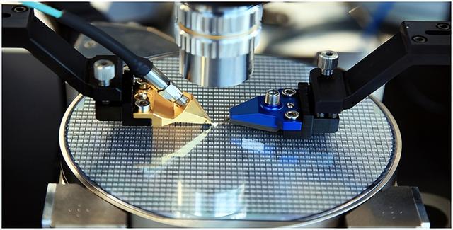 精确跟踪芯片蚀刻过程,用高分辨率光谱仪监测等离子体