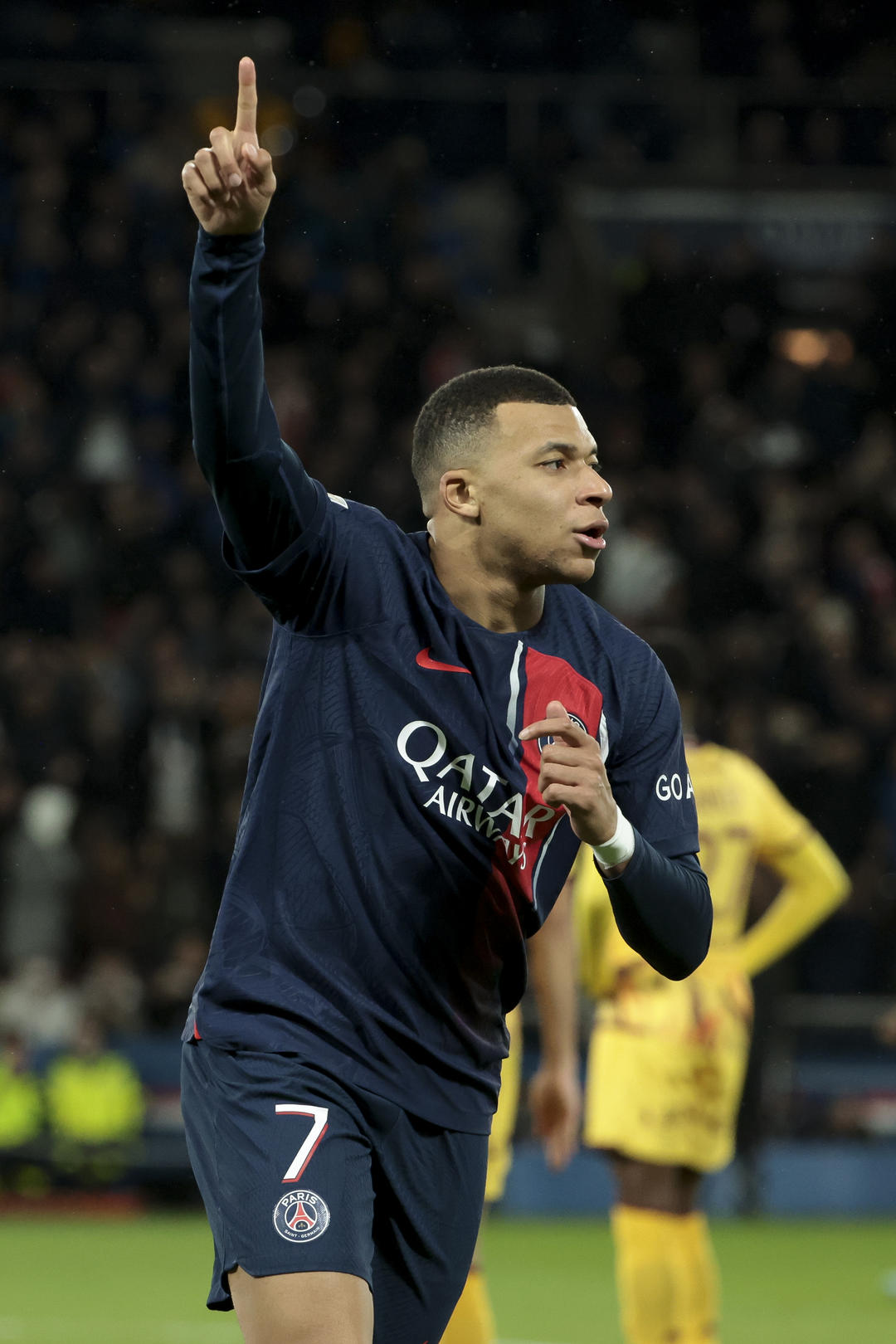 一个姆巴佩还不够,今晨法甲,大巴黎安排上了"两个姆巴佩"!