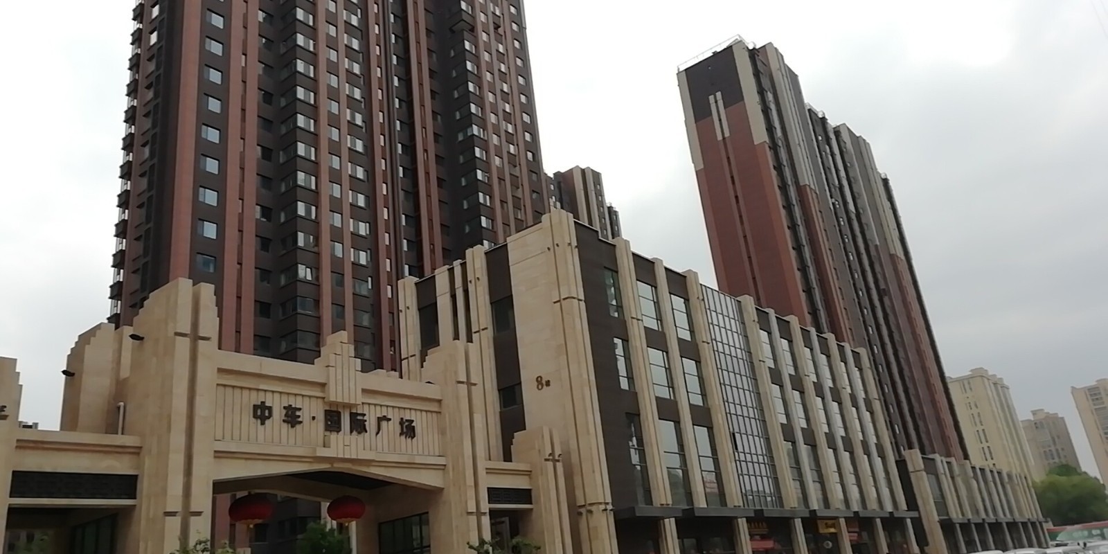 冠德卡玛瓷砖是几线品牌